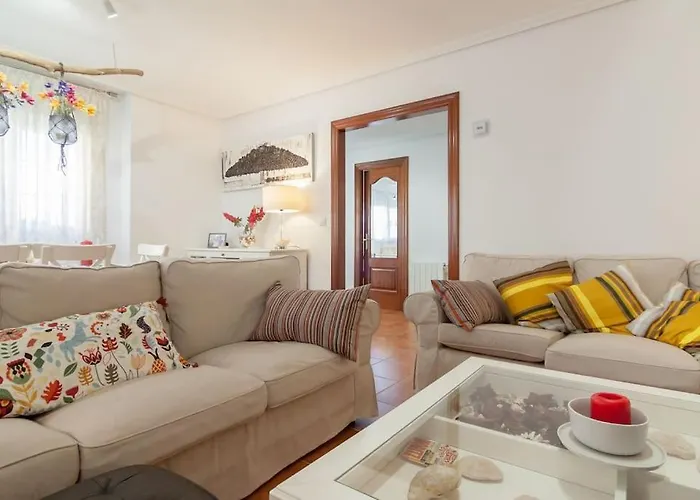 Junto A Playa De * Suances